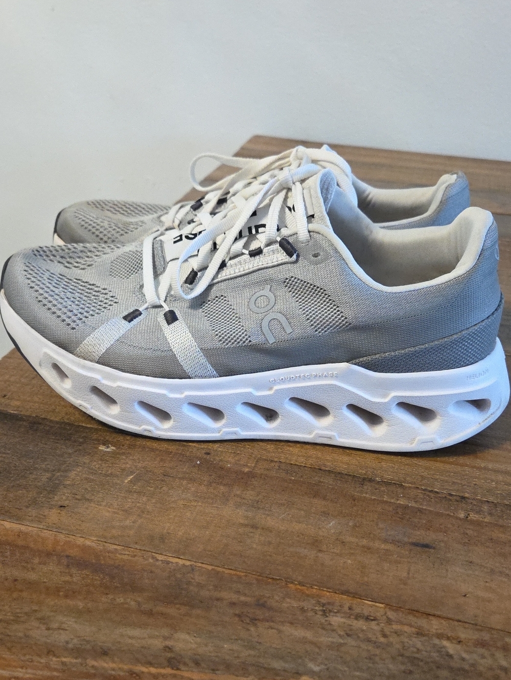 On Running Cloudmonster Men's Running Shoes - Gray/White